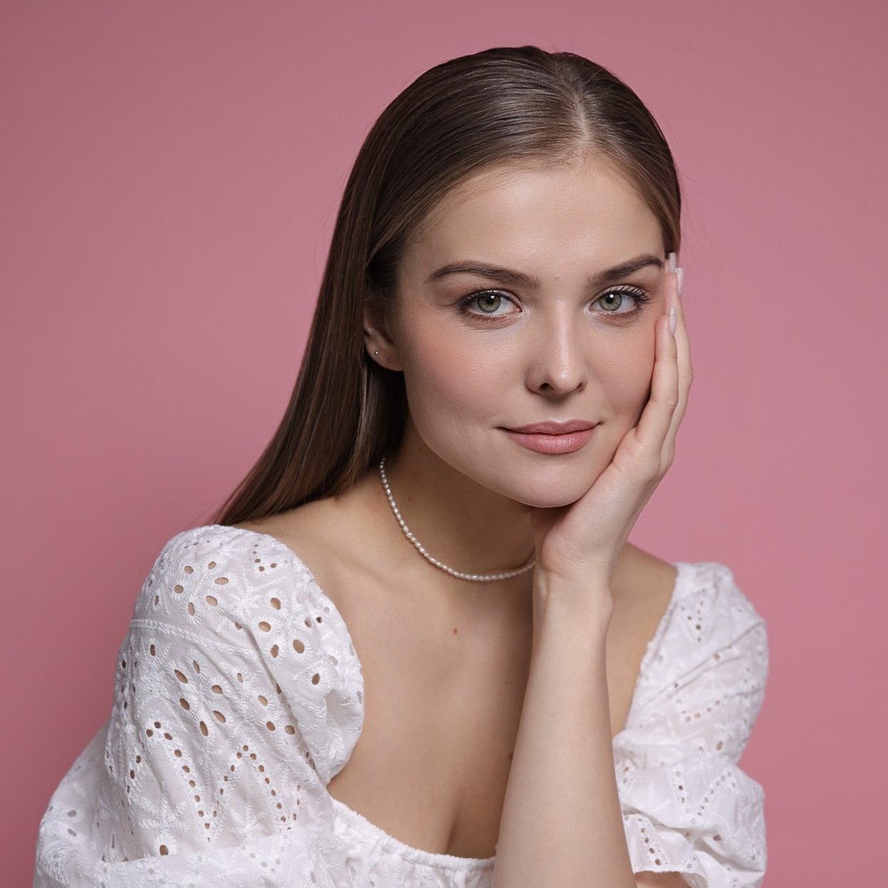 Жігіт кискаға келіп, жалап жіберді